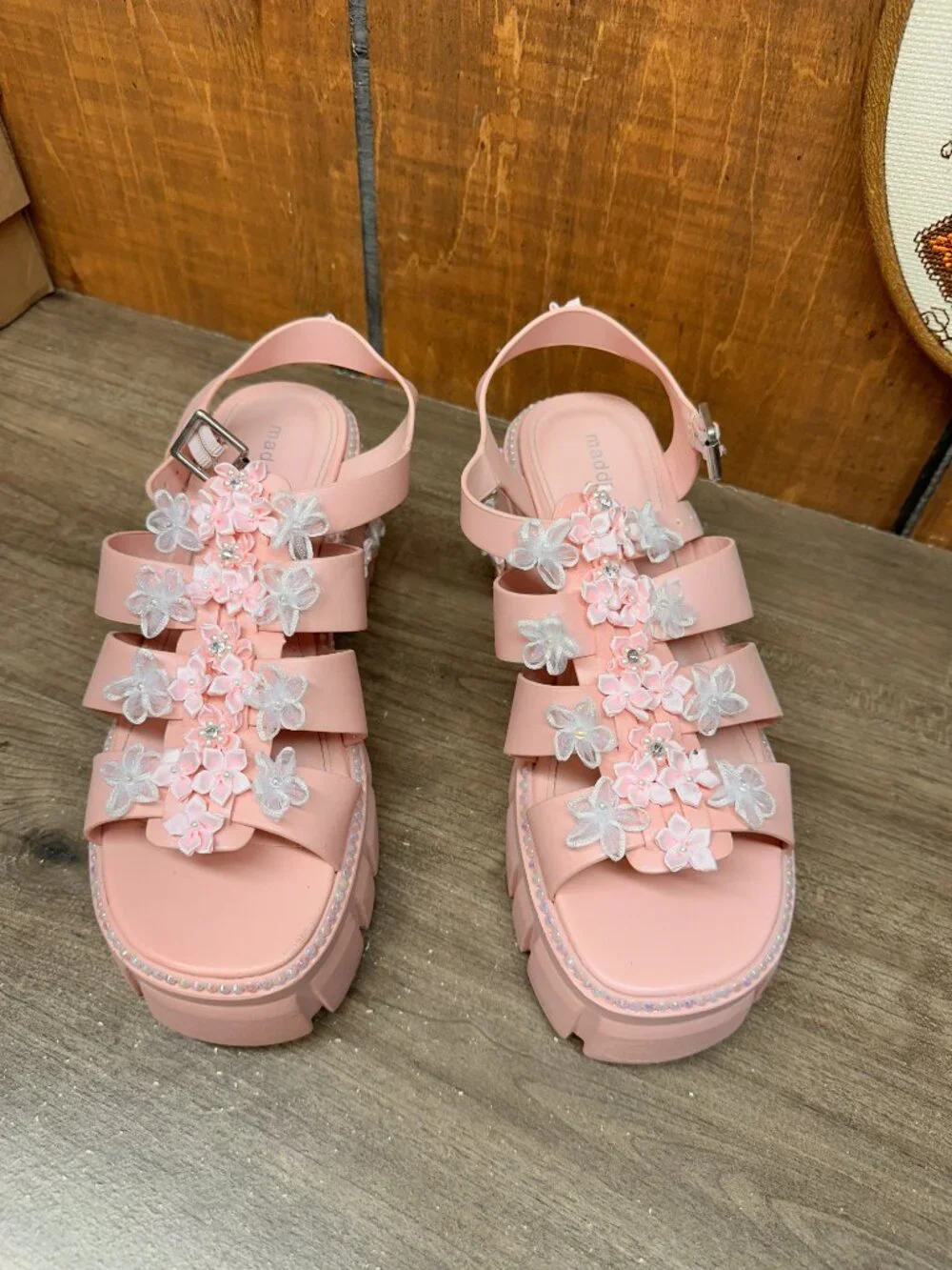 Madden Girl Women's Galaxy Heeled Sandal Size 8 Platform Pink Flowers Y2K 90s - Picture 8 of 12